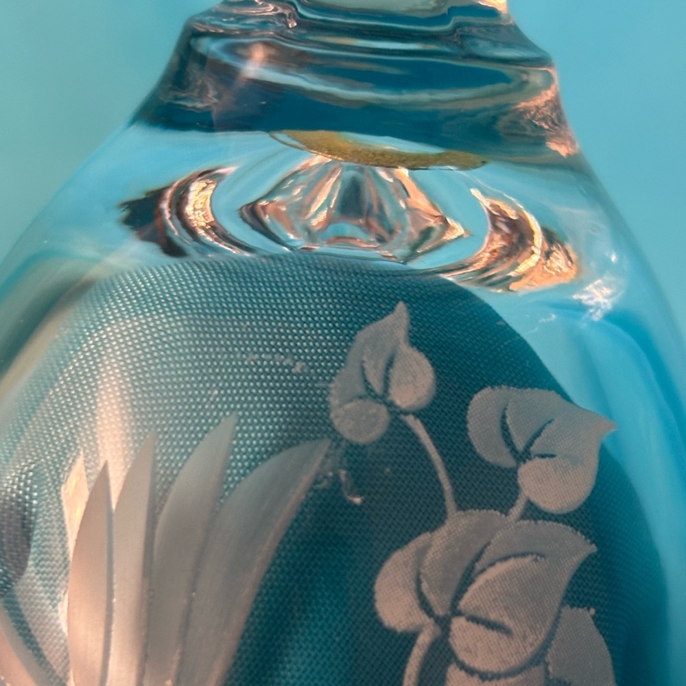 Vintage Avon 24% Full Lead Crystal Dinner Bell with Hummingbird and Flowers - Picture 13 of 13
